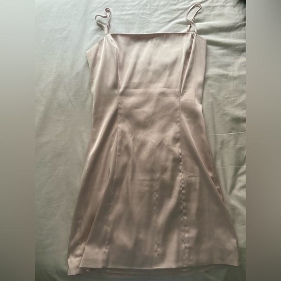 ARITZIA LIGHT PINK SATIN DRESS - Picture 2 of 4